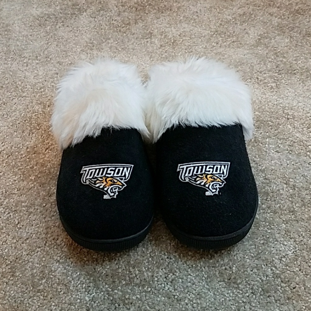 Towson Slippers